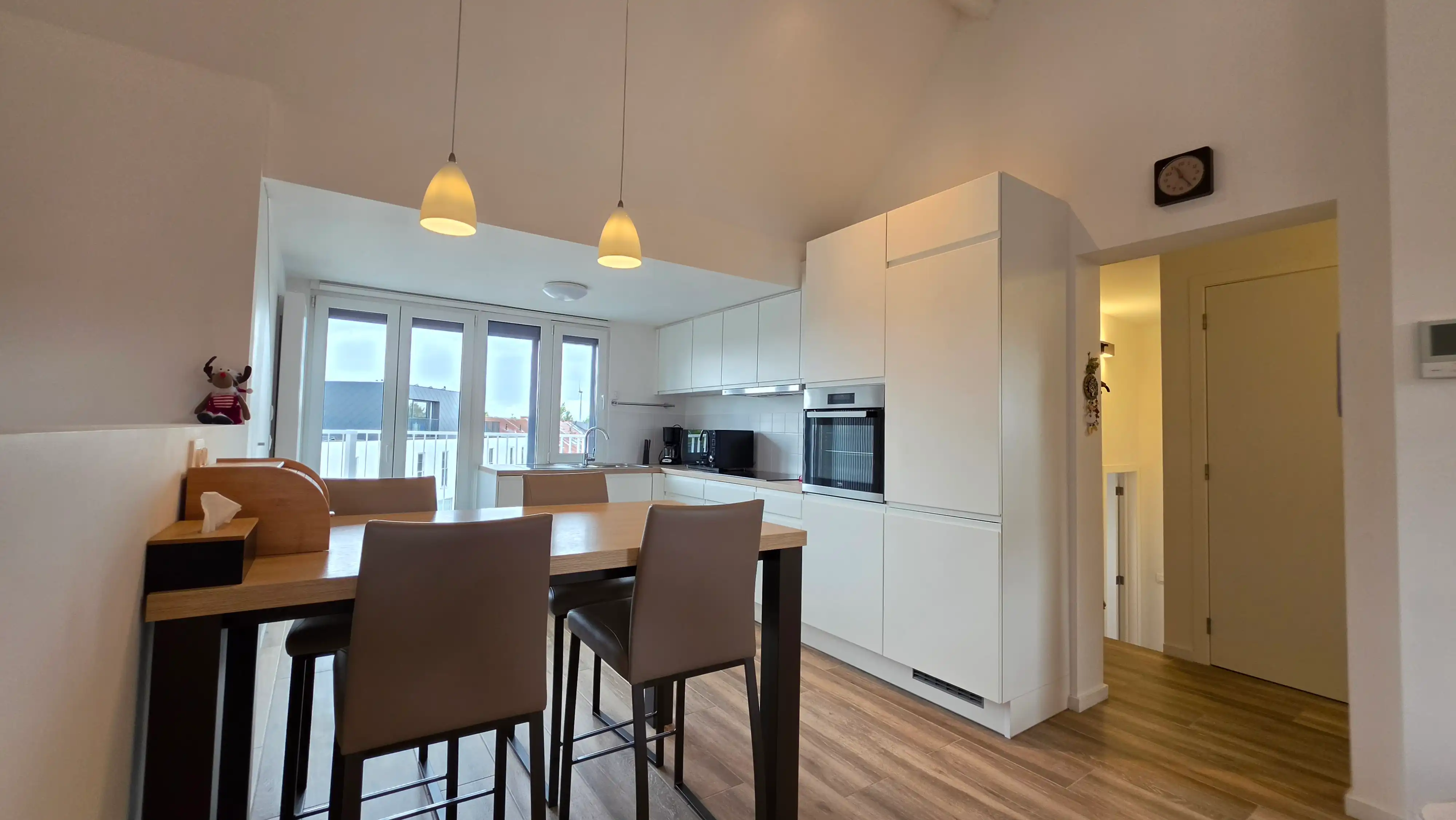 Luxueus twee slaapkamer app, terras, bureel, unieke ligging foto 22
