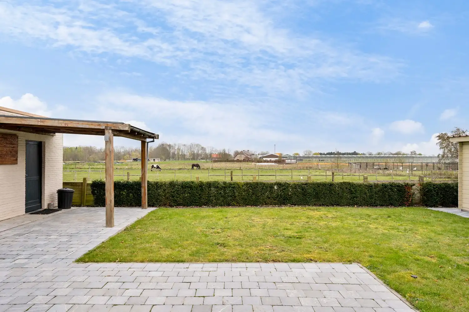 Instapklare open bebouwing op een perceel van 635 m². foto 33