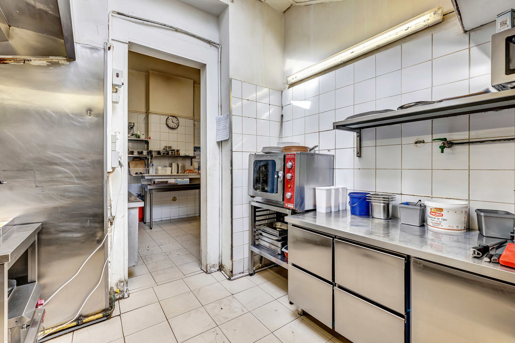 Gewaardeerd restaurant/handelspand met appartementen foto 15