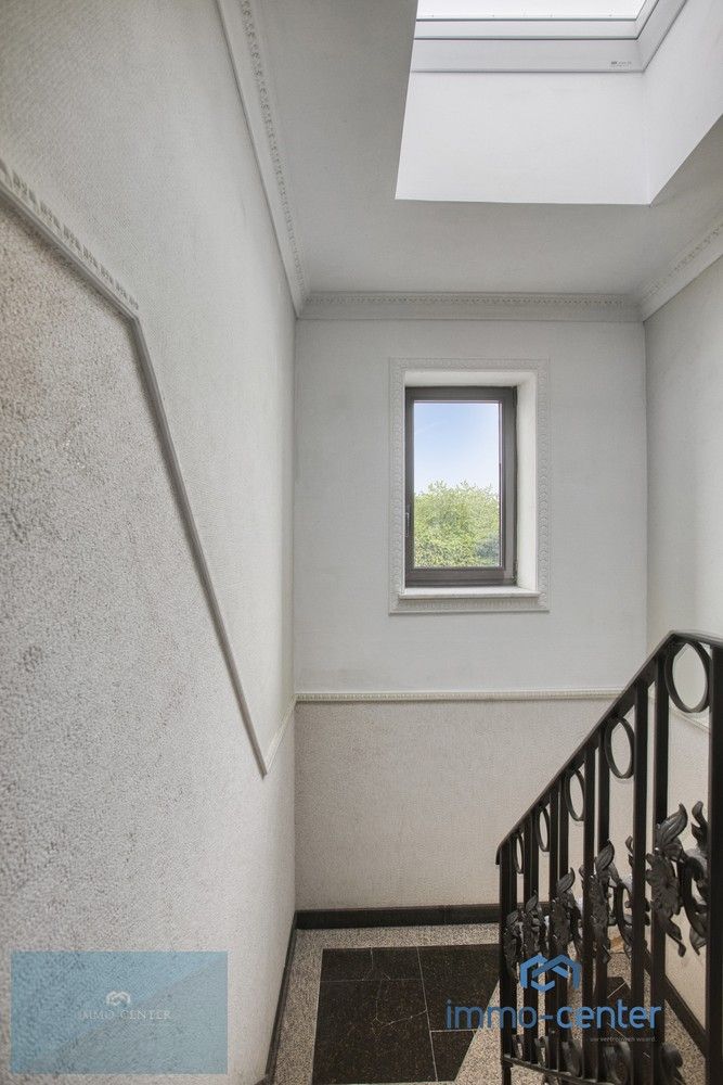 Volledig gerenoveerd 2-slpk appartement met groot terras – Tweede verdiep zonder gemeenschappelijke kosten foto 4