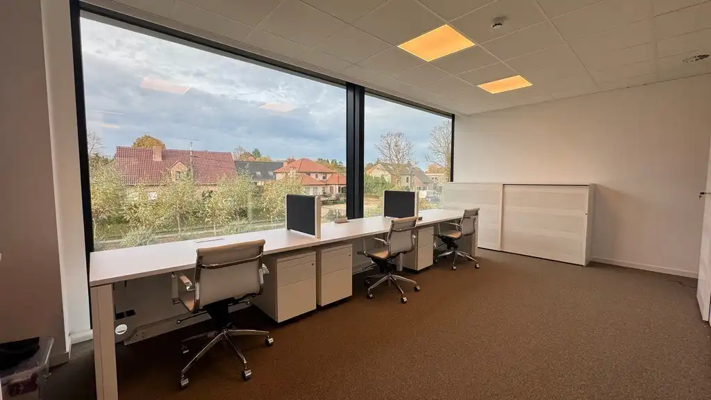 Knap ingerichte en gemeubelde kantoorruimte te huur in Sint-Martens-Latem foto 5