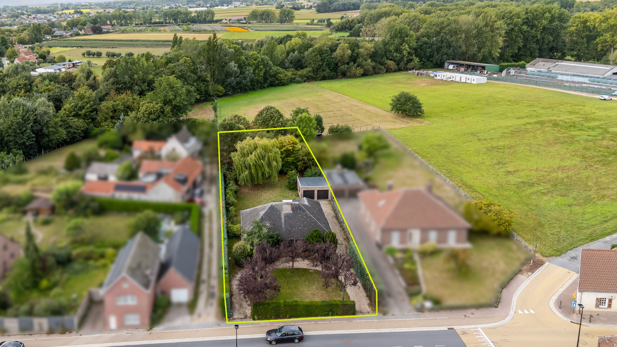 Hoofdfoto van de publicatie: Scheldewindeke: woning met 3 kamers, 2 garages en grote tuin
