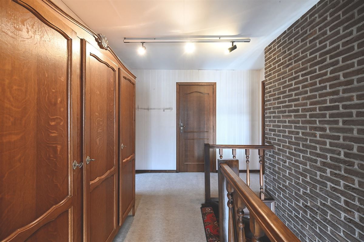 Te moderniseren woning op ruim en zonnig perceel in Halle-Zoersel

 foto 27