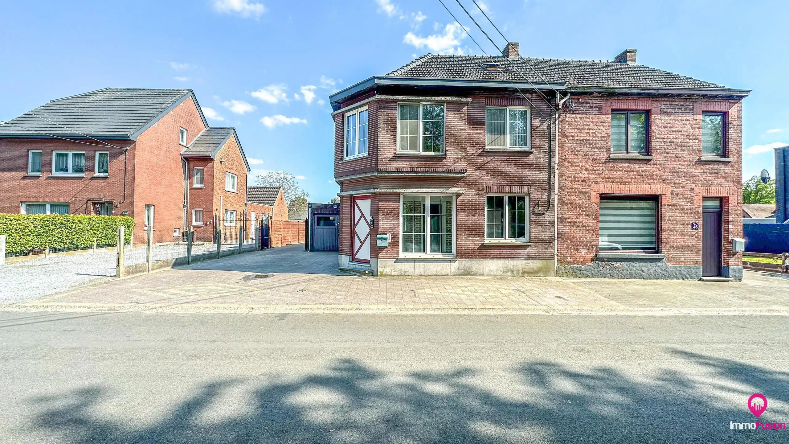 Ruime gezinswoning met 5slpk en 3badk in hartje Berkenbos! foto {{pictureIndex}}