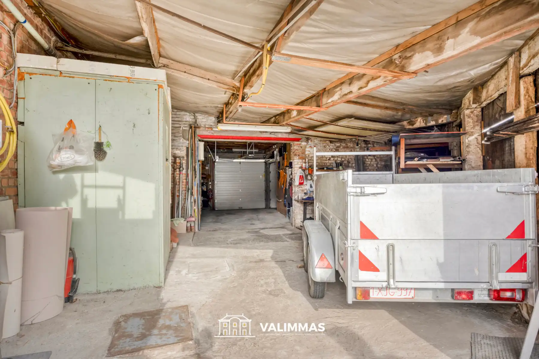 Zeer ruime vrijstaande woning met tuin, garage & bijgebouwen foto 21