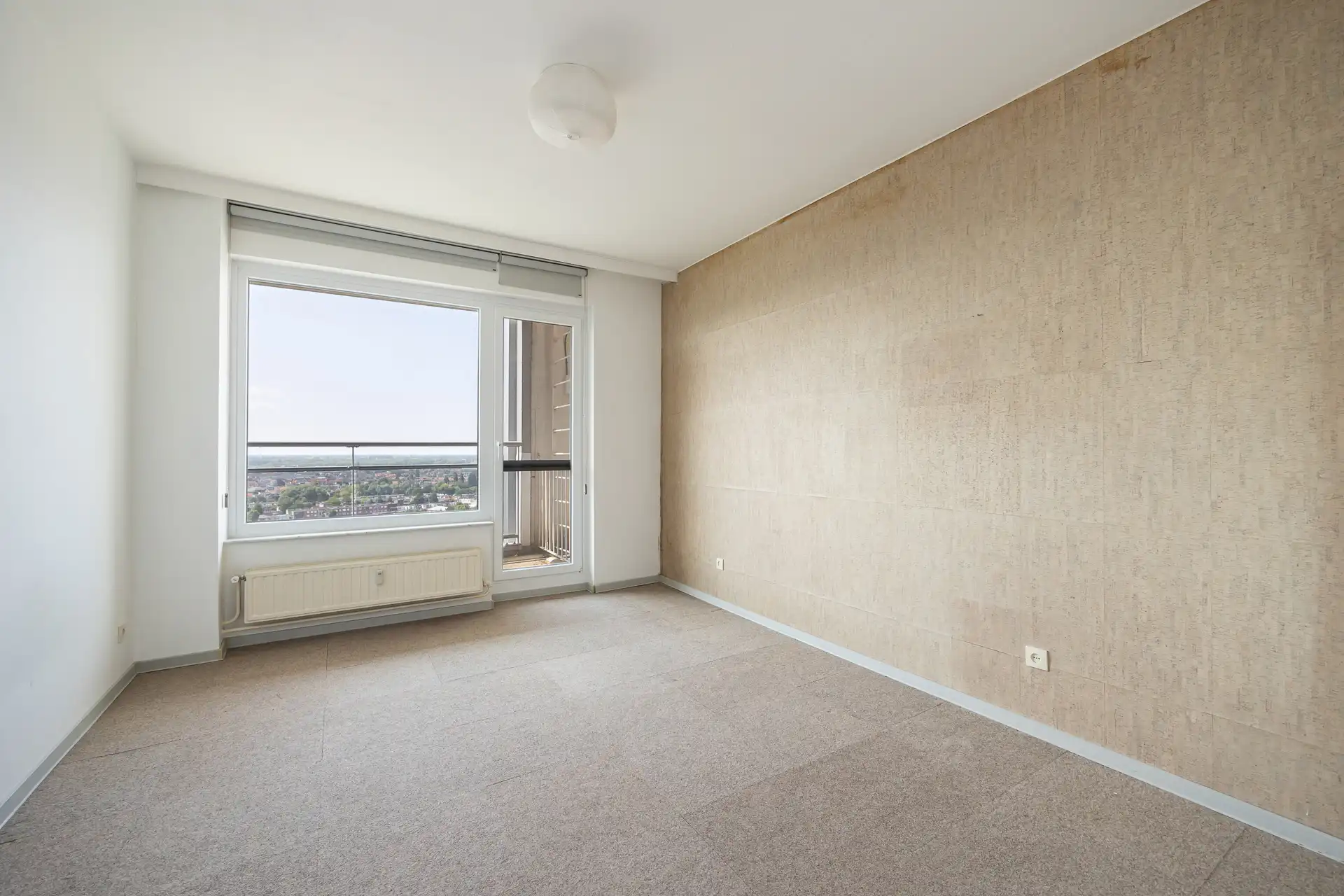 Ruim en lichtrijk appartement met panoramisch uitzicht! foto 12