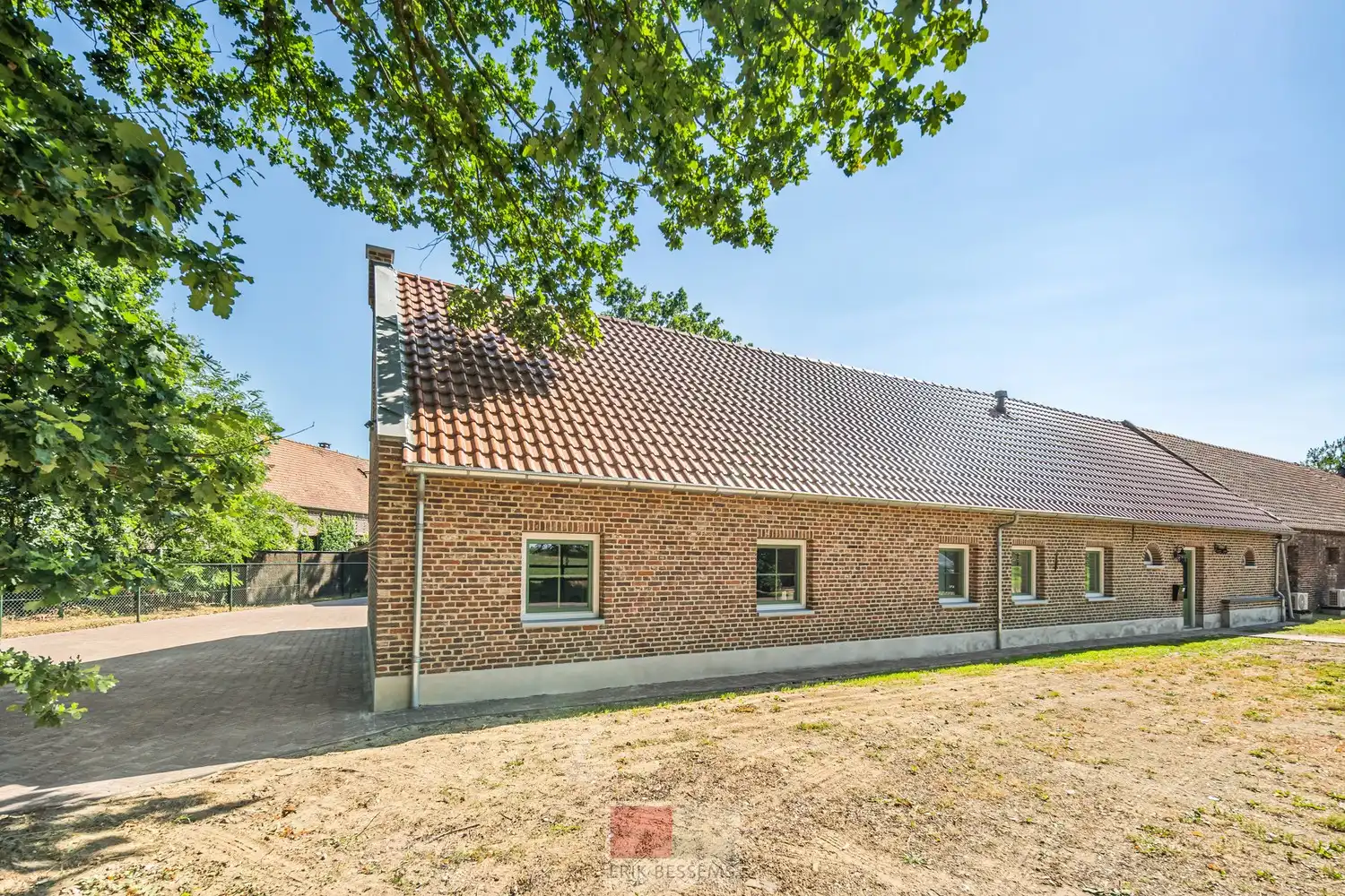 Gerenoveerde 18e-eeuwse langgevelhoeve in Kinrooi foto 46