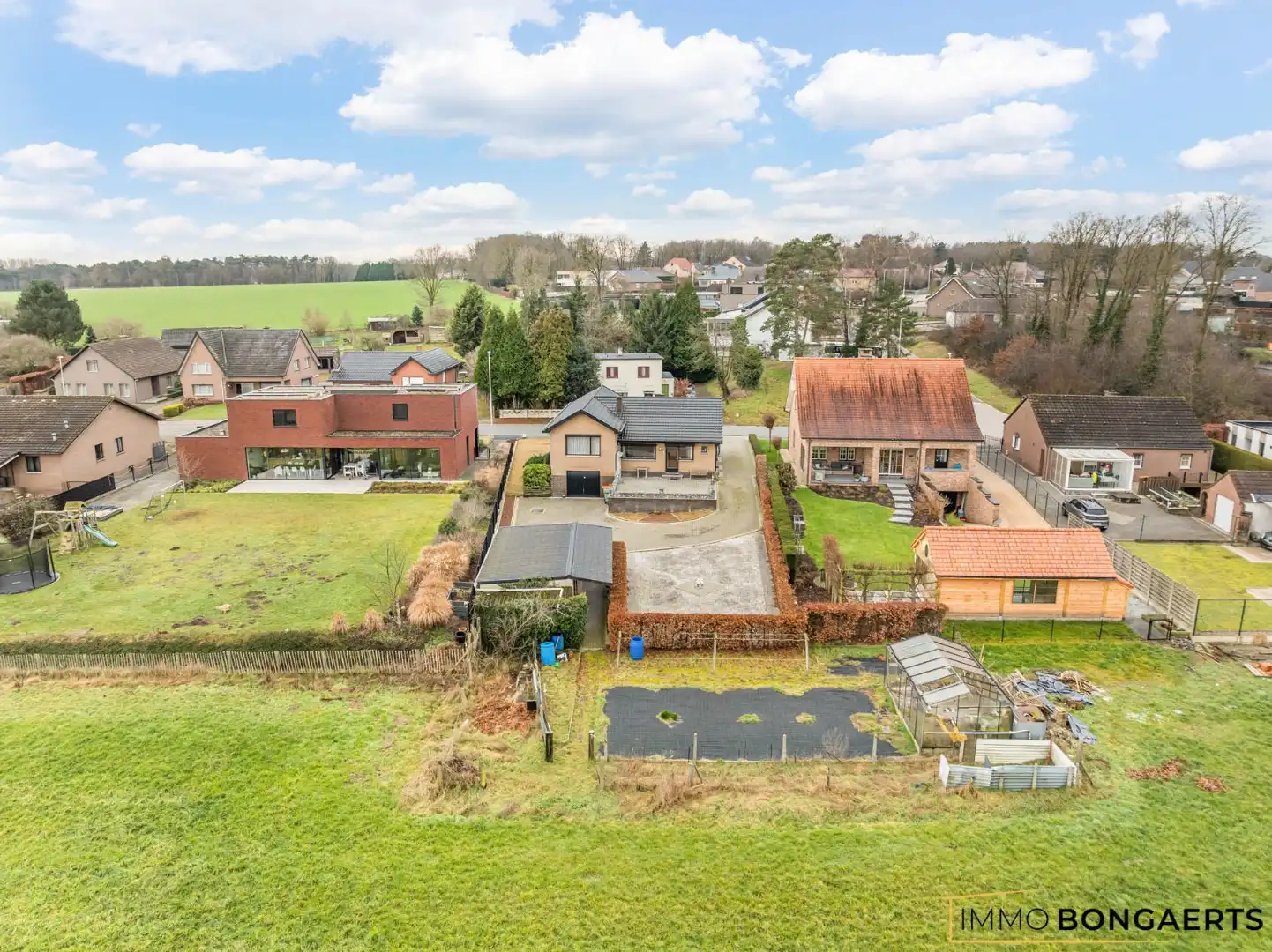 Woning met 3 slaapkamers op ruim perceel  foto 21
