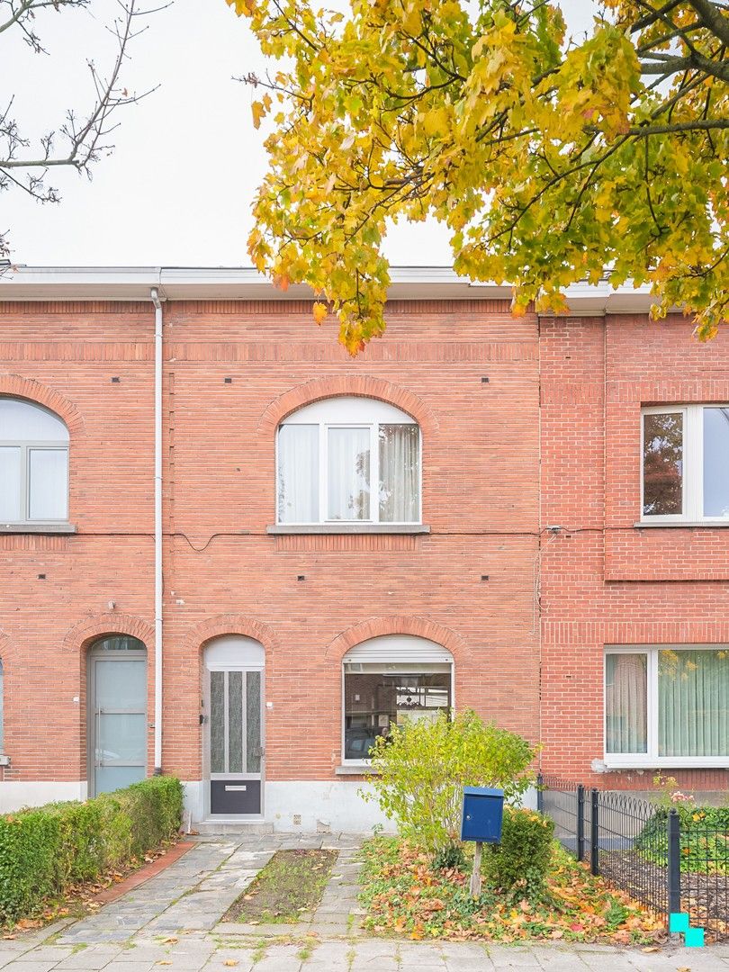 Te renoveren woning nabij de Gentbrugse meersen foto {{pictureIndex}}