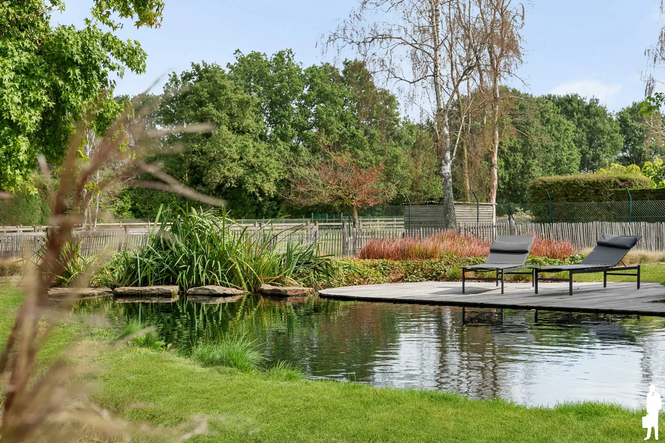 Exclusieve villa met praktijkruimte op domein van 1,4 ha foto 4