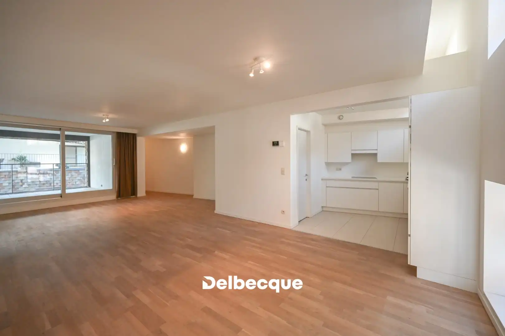 Ruim 2-slaapkamerappartement in klassevolle residentie in centrum Brugge foto 4