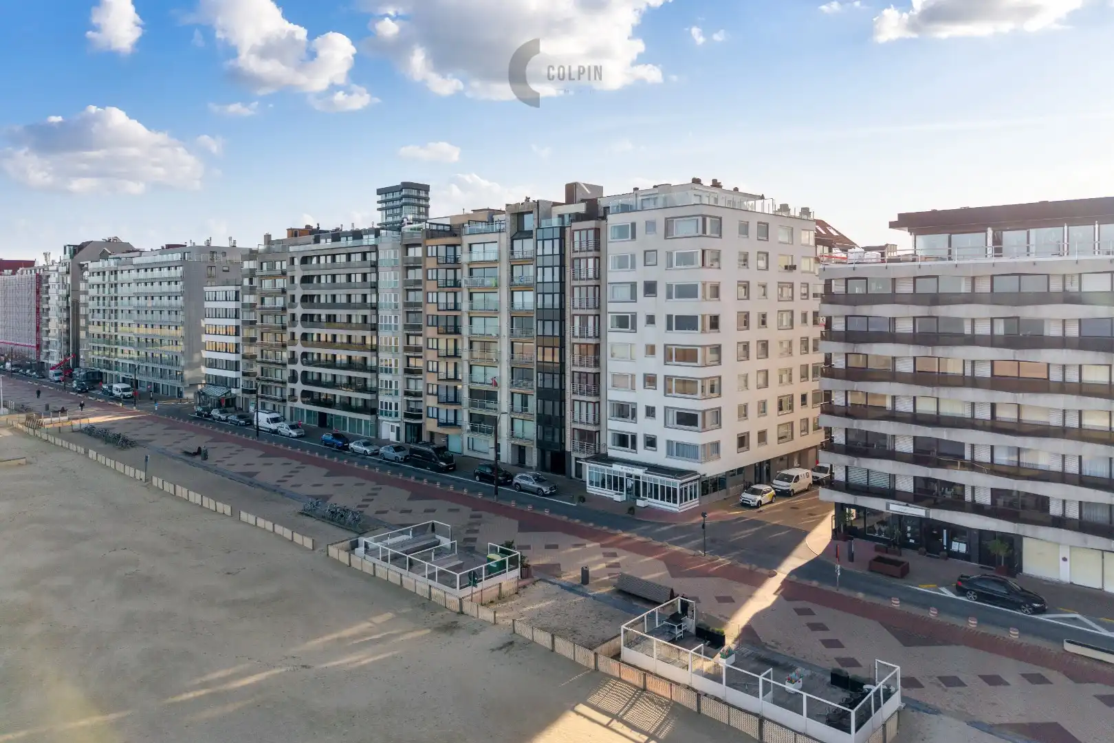 Smaakvol en instapklaar 2 slaapkamerappartement met zijdelings zeezicht foto 9