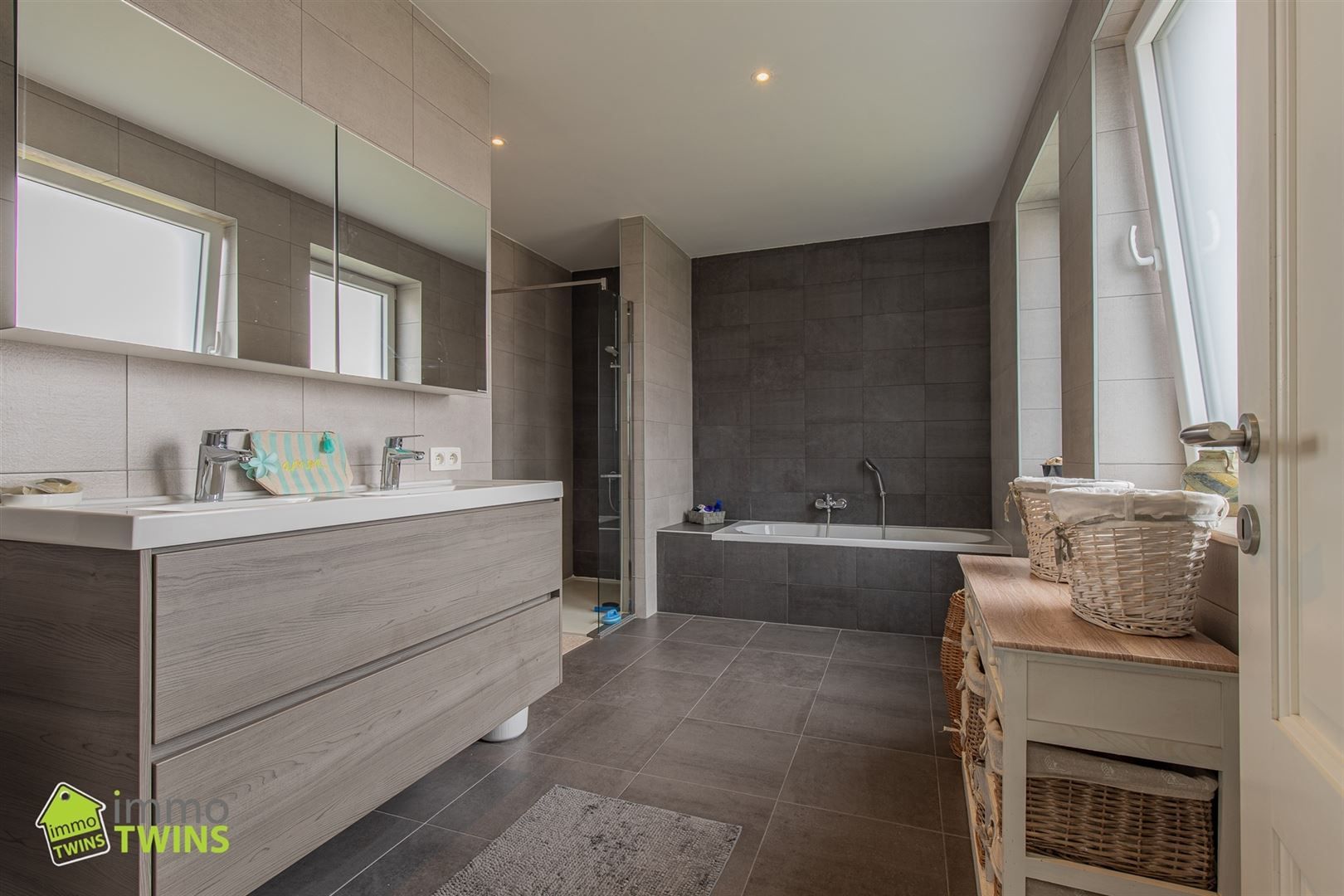 Ruime nieuwbouwwoning te Sint-gillis Dendermonde foto 18