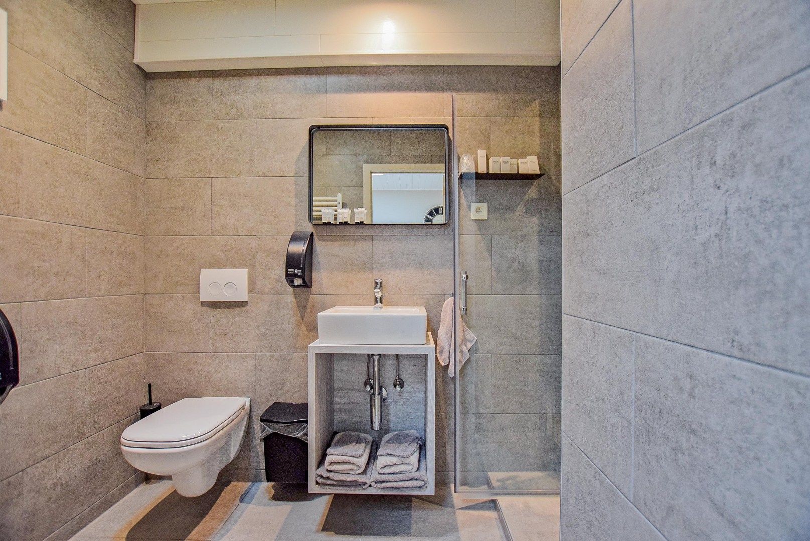 Gerenoveerde woning (2025) in winkelstraat van Nieuwpoort-stad op 161 m². foto 5