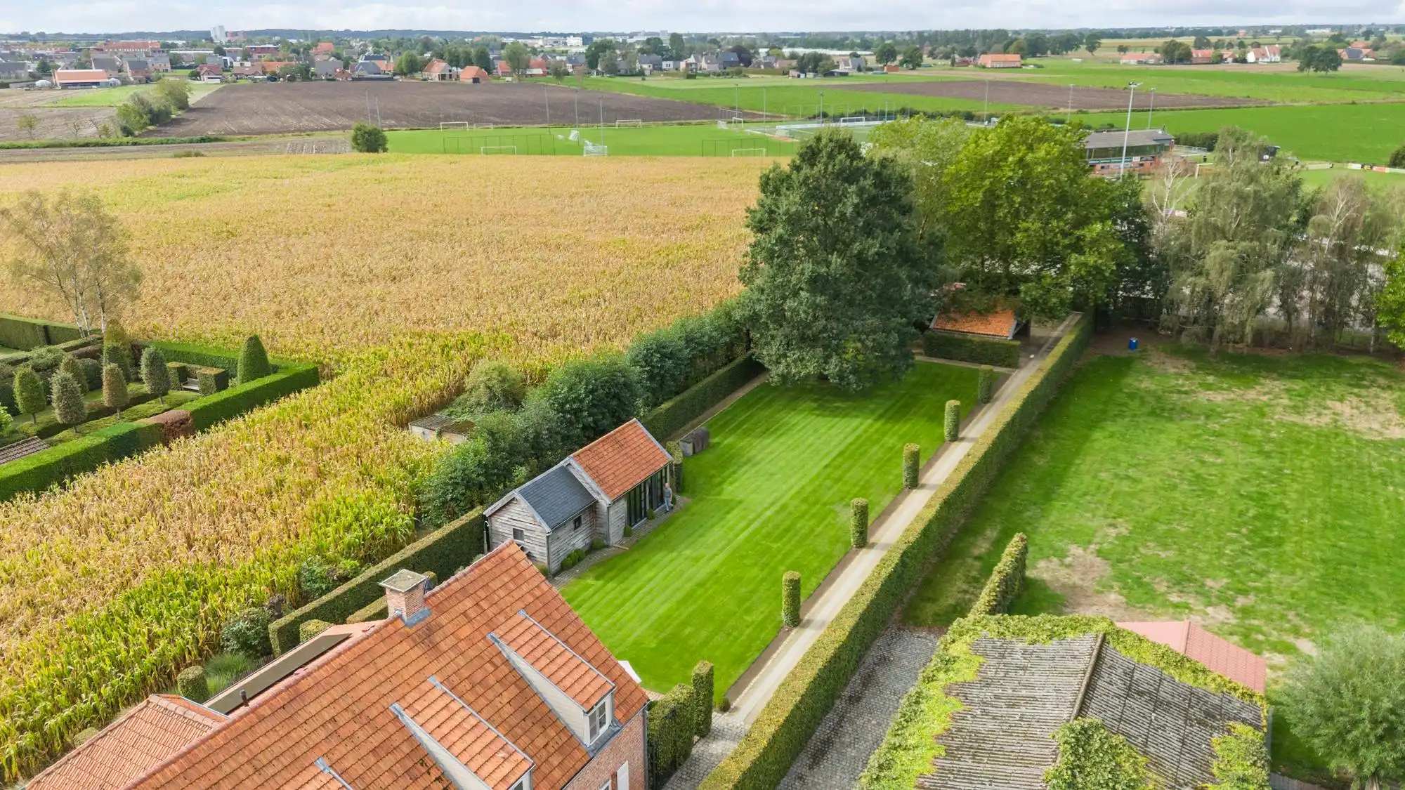 Woonst met B&B en appartement te koop in Minderhout foto 18