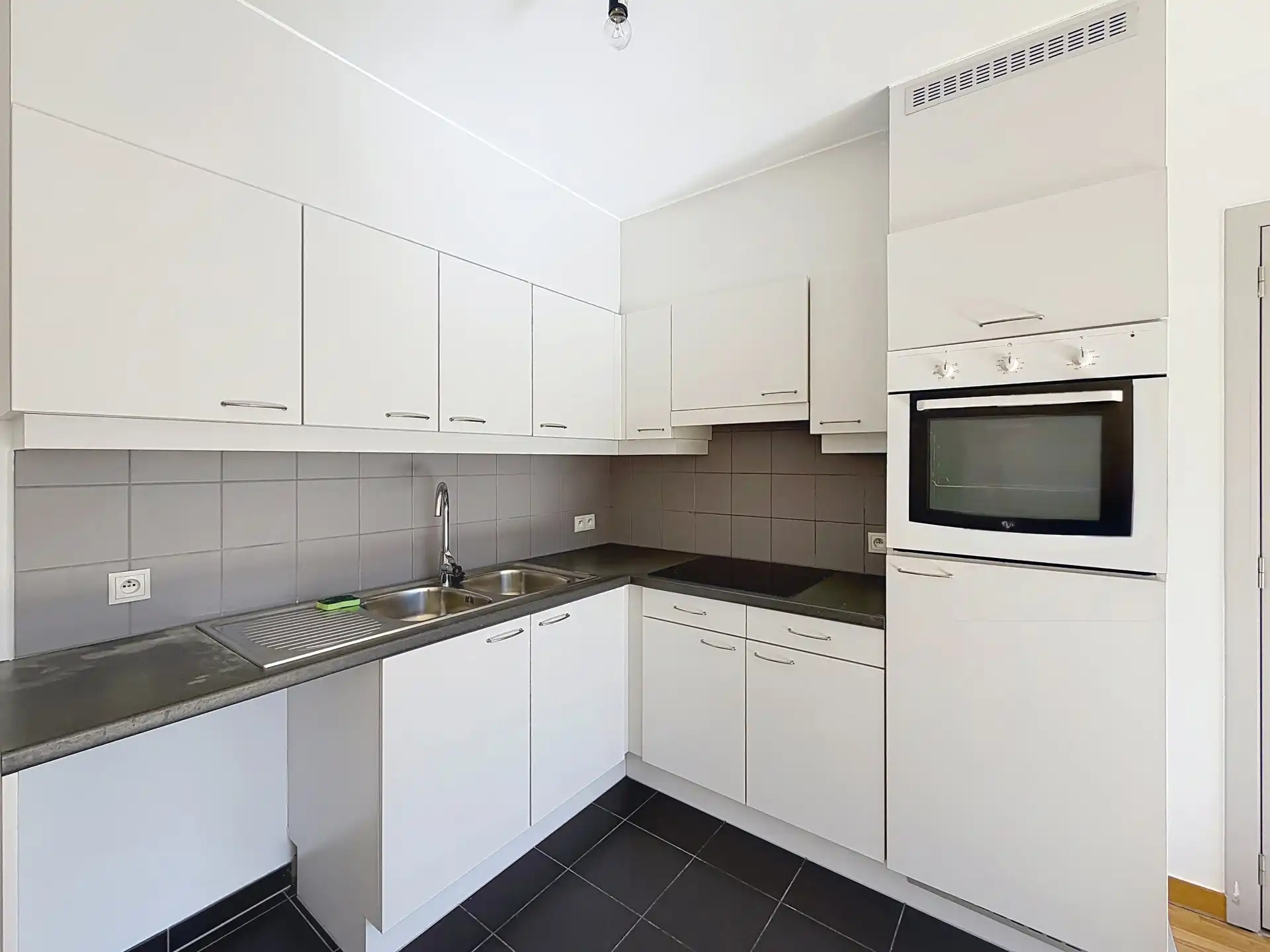 Gerenoveerde duplex met 2 slaapkamers foto 6