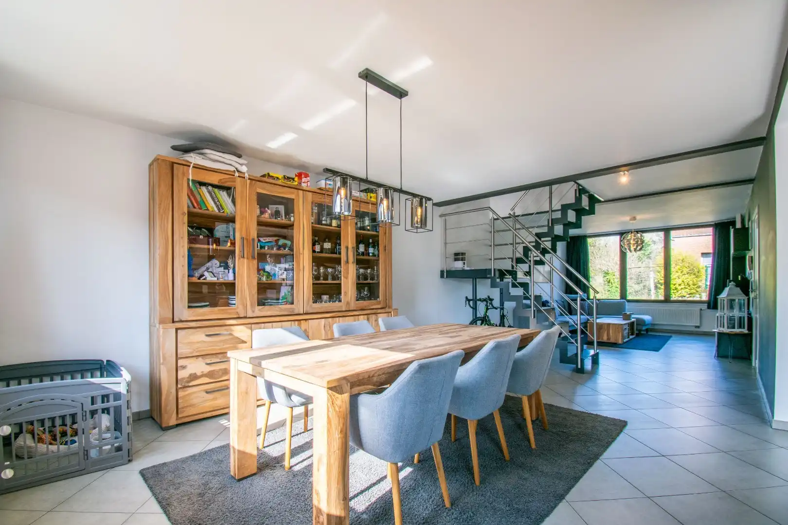 RUIM APPARTEMENT (EPC: B) MET 3 SLAAPKAMERS + GARAGE! foto 4