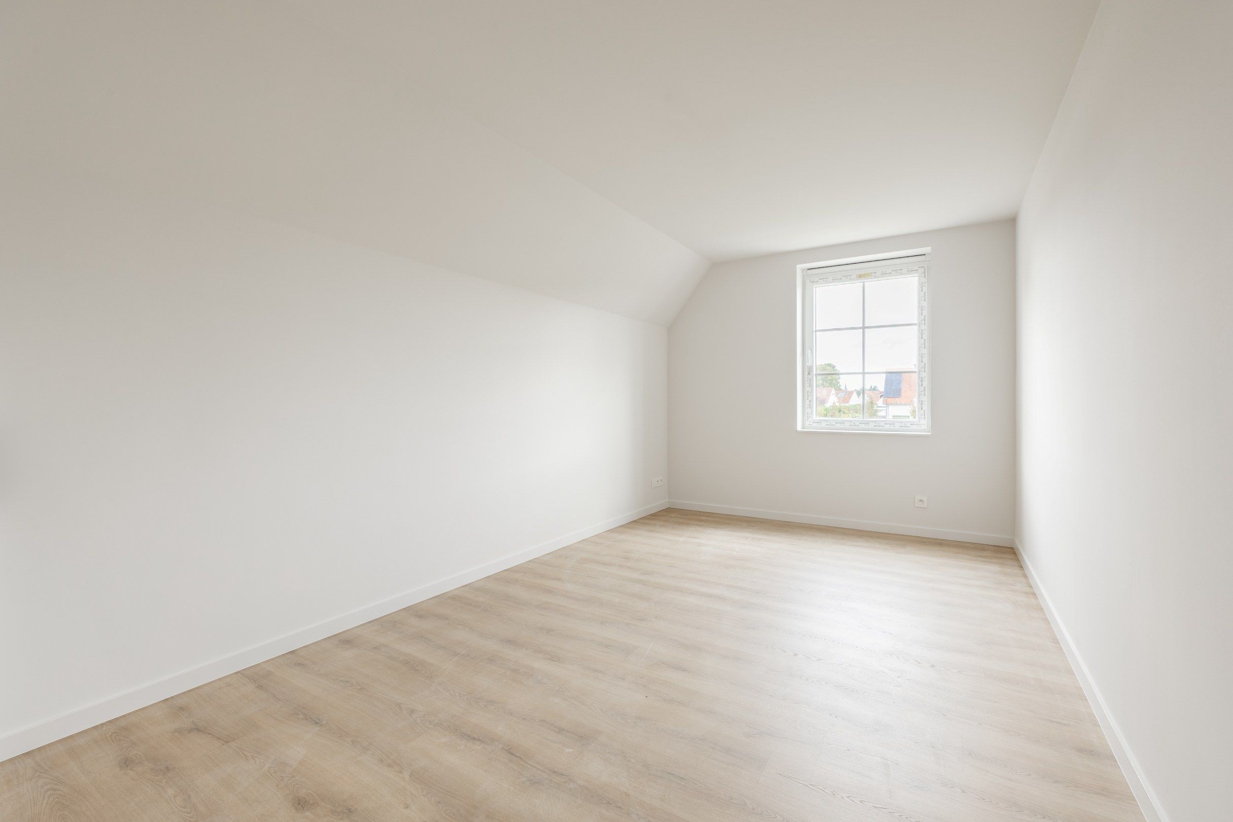 PRACHTIGE NIEUWBOUWWONING MET GARAGE foto 11