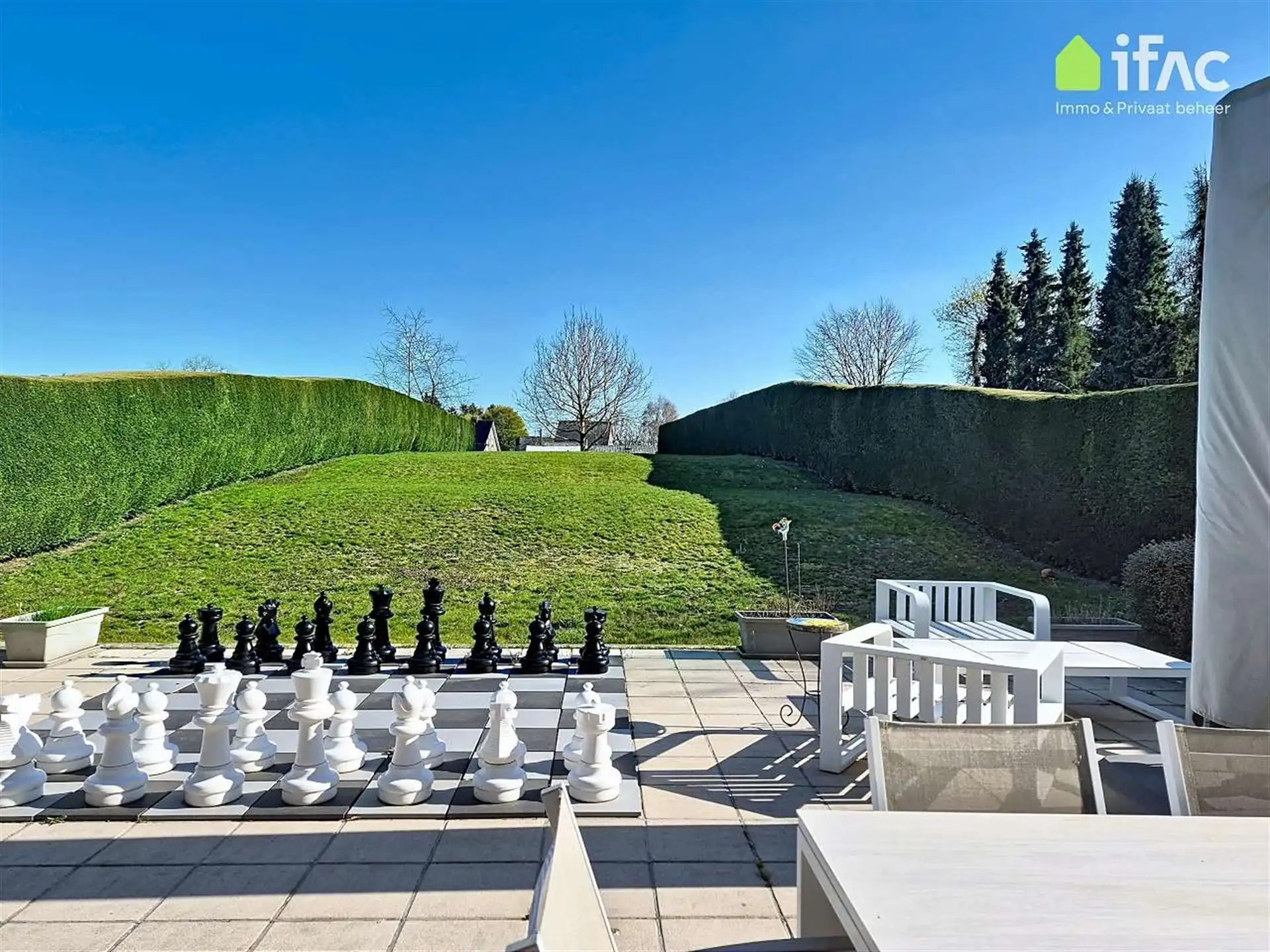 Ruime villa 6 slpks, 2 bureaus, 5 badkamers op +/-17are foto 9