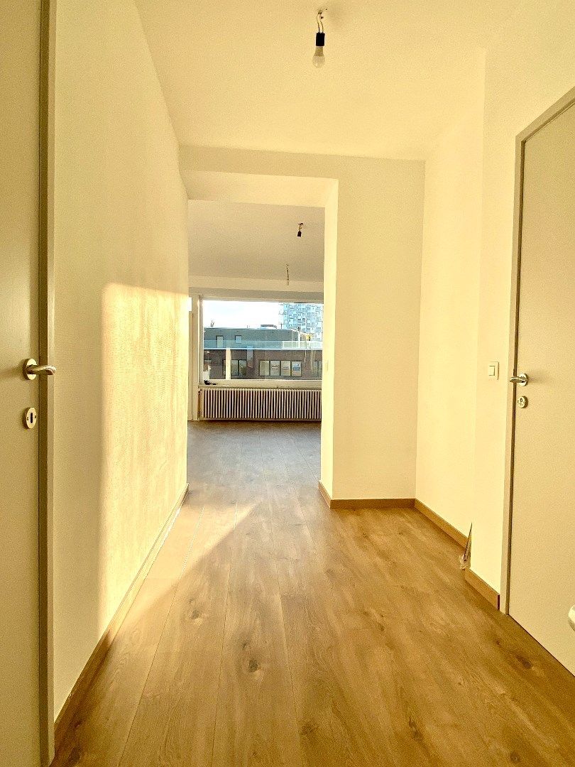 Gerenoveerd 2slk appartement met subliem zicht. foto 7