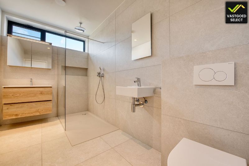 Nieuwbouwwoning met EPC A+ en klimaatplafonds in de Burgemeester Van de Keerestraat foto 20