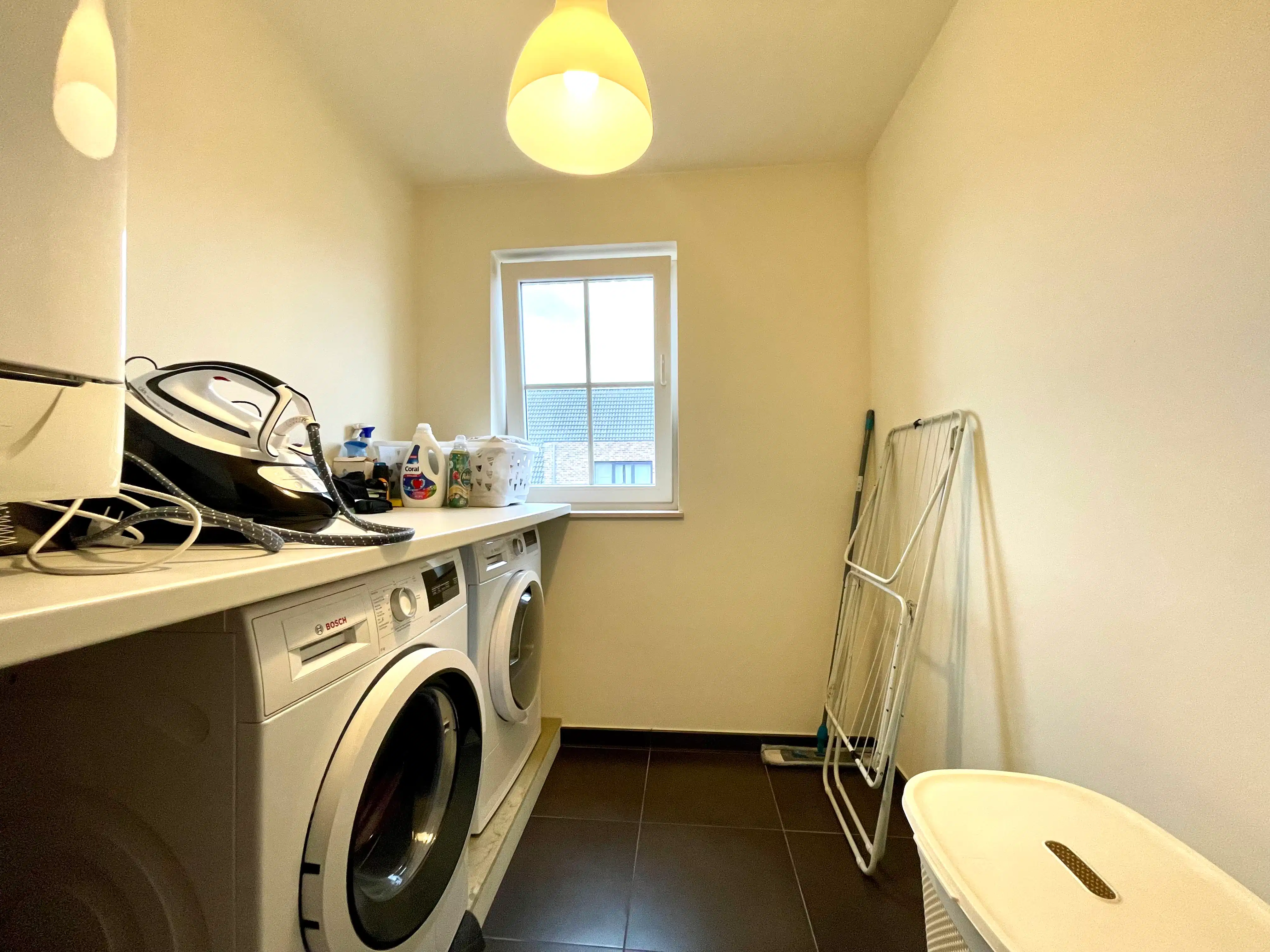 Instapklare woning met 3 slaapkamers, garage en tuin foto 15