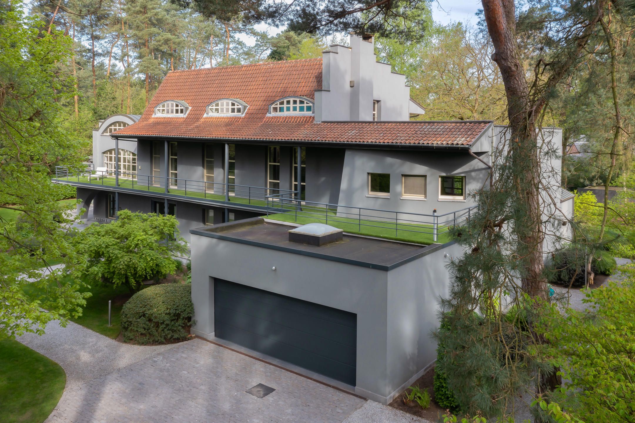 Riante lichtrijke villa met binnenzwembad op toplocatie! foto 35