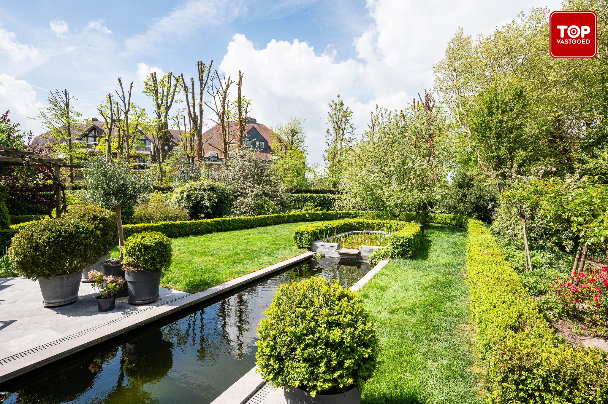 Exclusieve gezinswoning met een prachtige tuin, vijver en bureauruimte in groen Gentbrugge foto 26