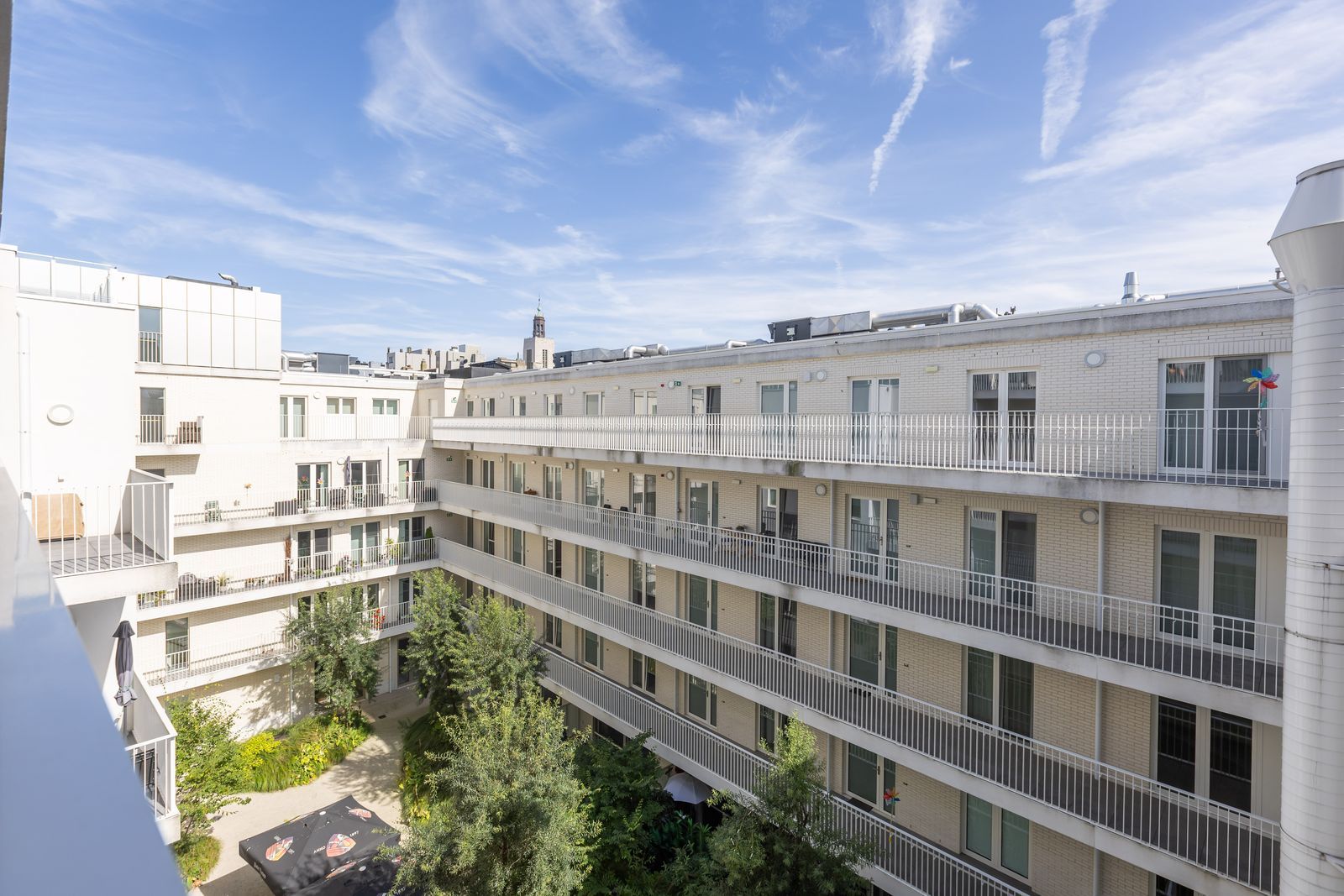 Erkende assistentiewoning op een steenworp van het strand foto 12