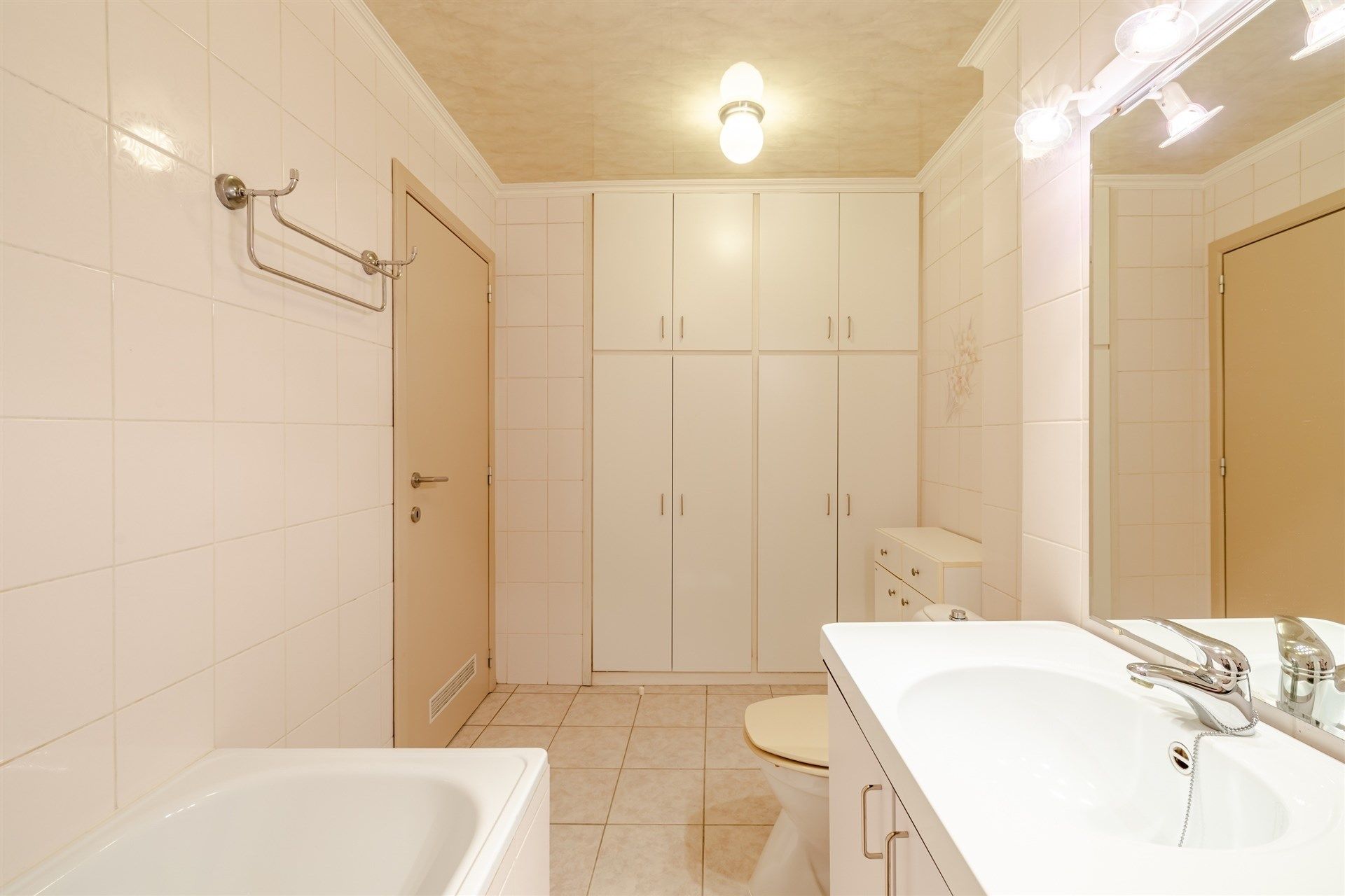 Zonnig hoekappartement met garage op gunstige ligging foto 12