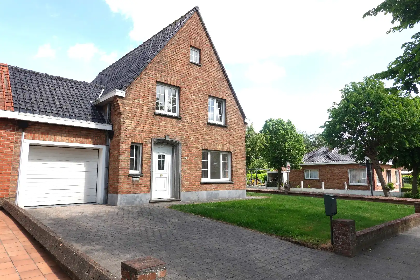 Te huur: ruime woning met 5 slaapkamers, tuin en garage foto 20