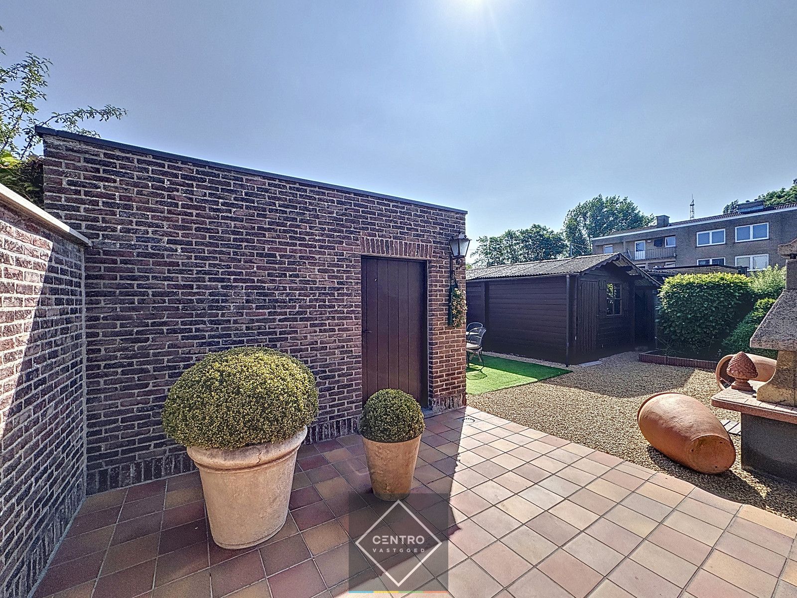 PERFECT ONDERHOUDEN woning met 4 slpks en 2 garages! foto 22