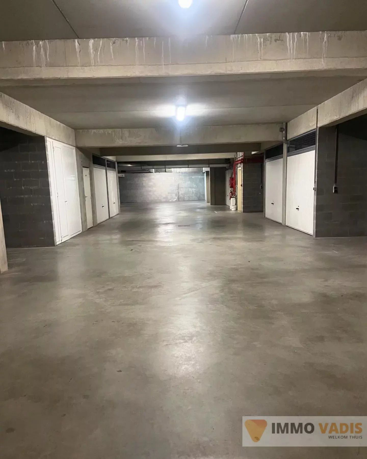 Afgesloten Garagebox in centrum Tongeren foto 3