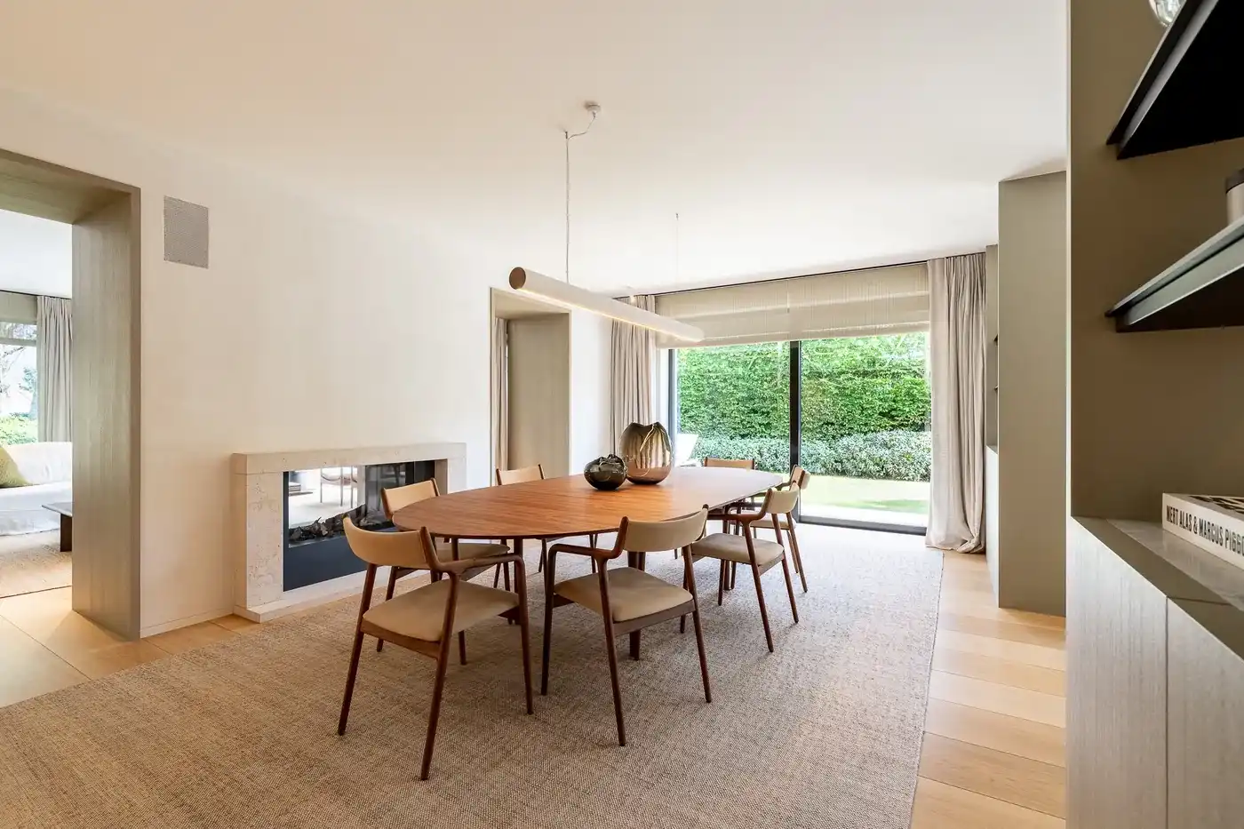 Recent gebouwde villa voorzien van een luxe afwerking, grenzend in alle privacy aan het Zwin nabij de Oosthoek  foto 7