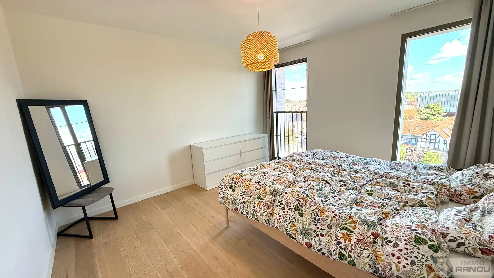 Instapklaar recent appartement met 2 slaapkamers foto 9