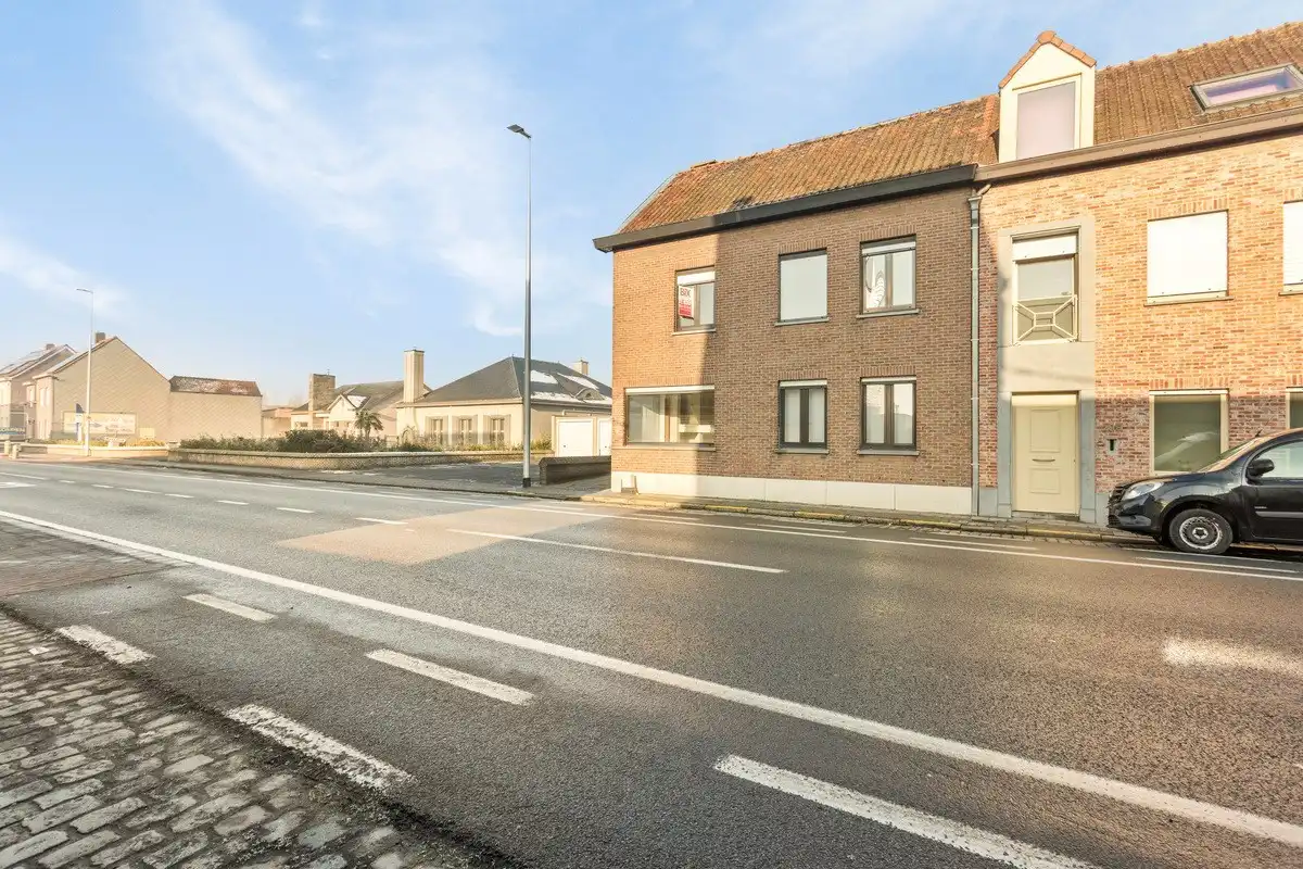 Ruime woning met 3 slaapkamers! foto 11