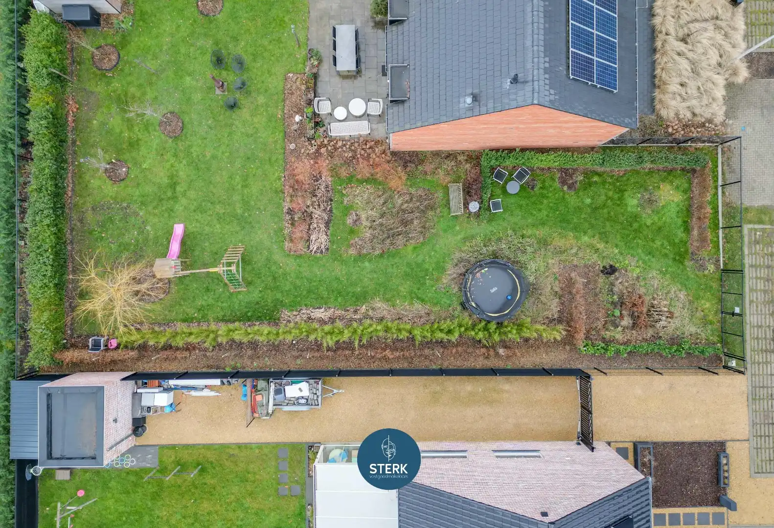 HALFOPEN BOUWGROND OP EEN KINDVRIENDELIJKE LOCATIE TE LANAKEN !  foto 2