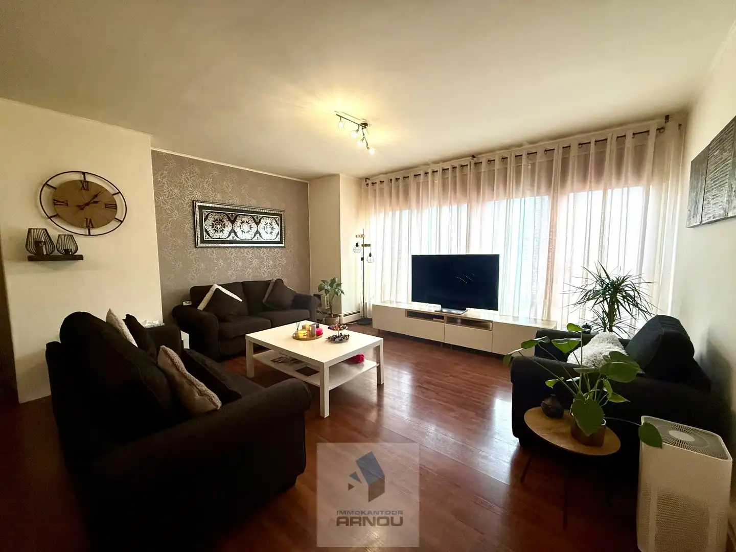 Ruim en lichtrijk appartement met 3 slaapkamers foto 7