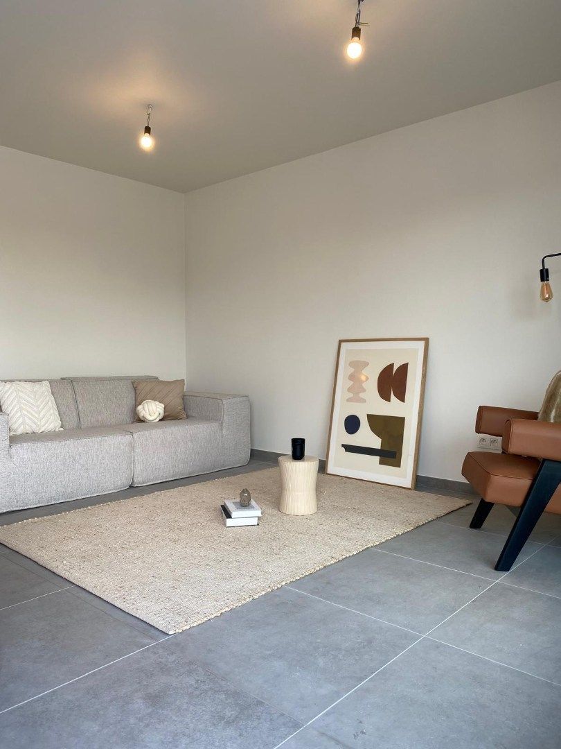 PRACHTIG AFGEWERKT APPARTEMENT foto 3