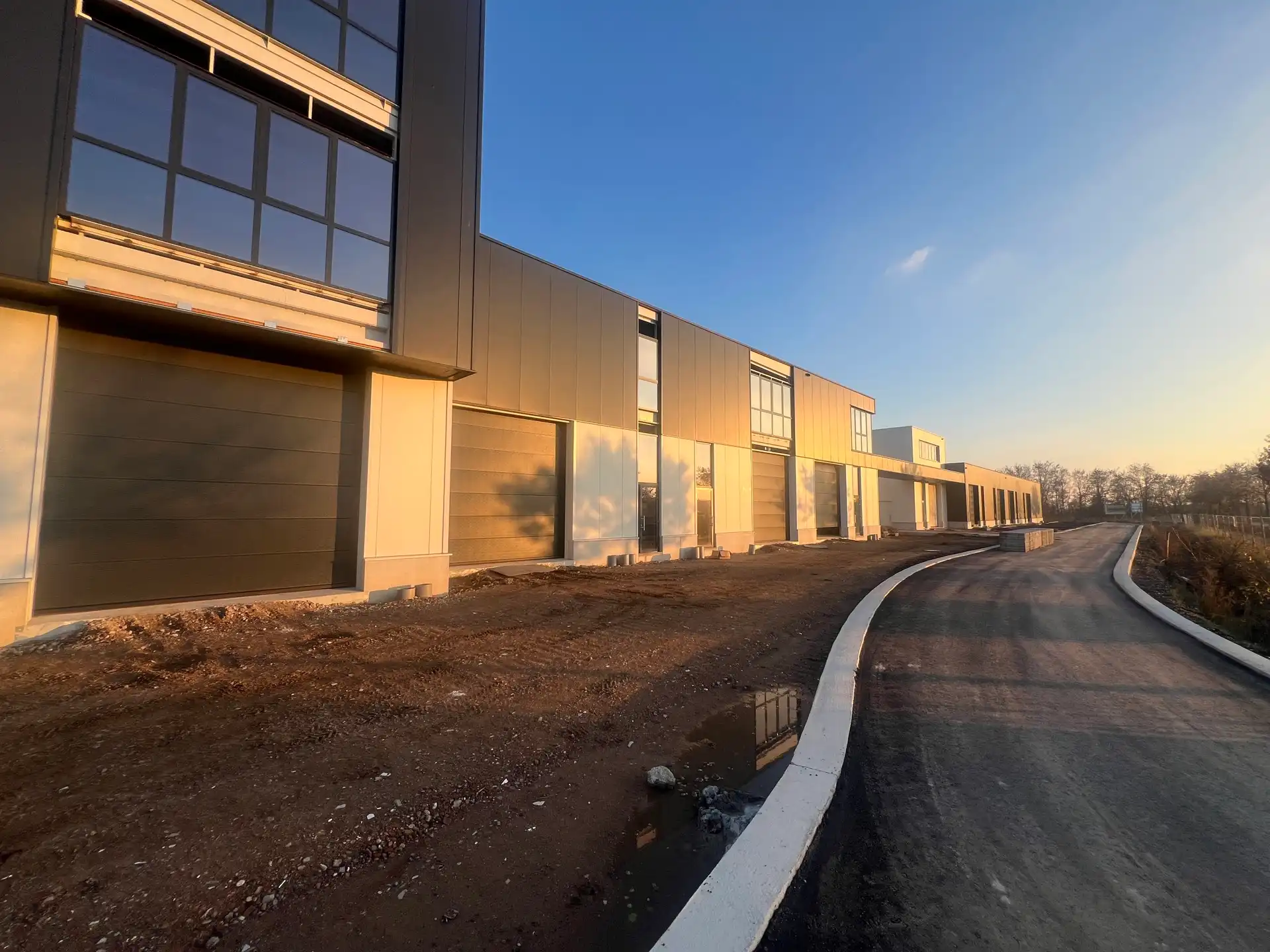 KMO-unit te koop | Bedrijvenpark Kompellaan foto 2