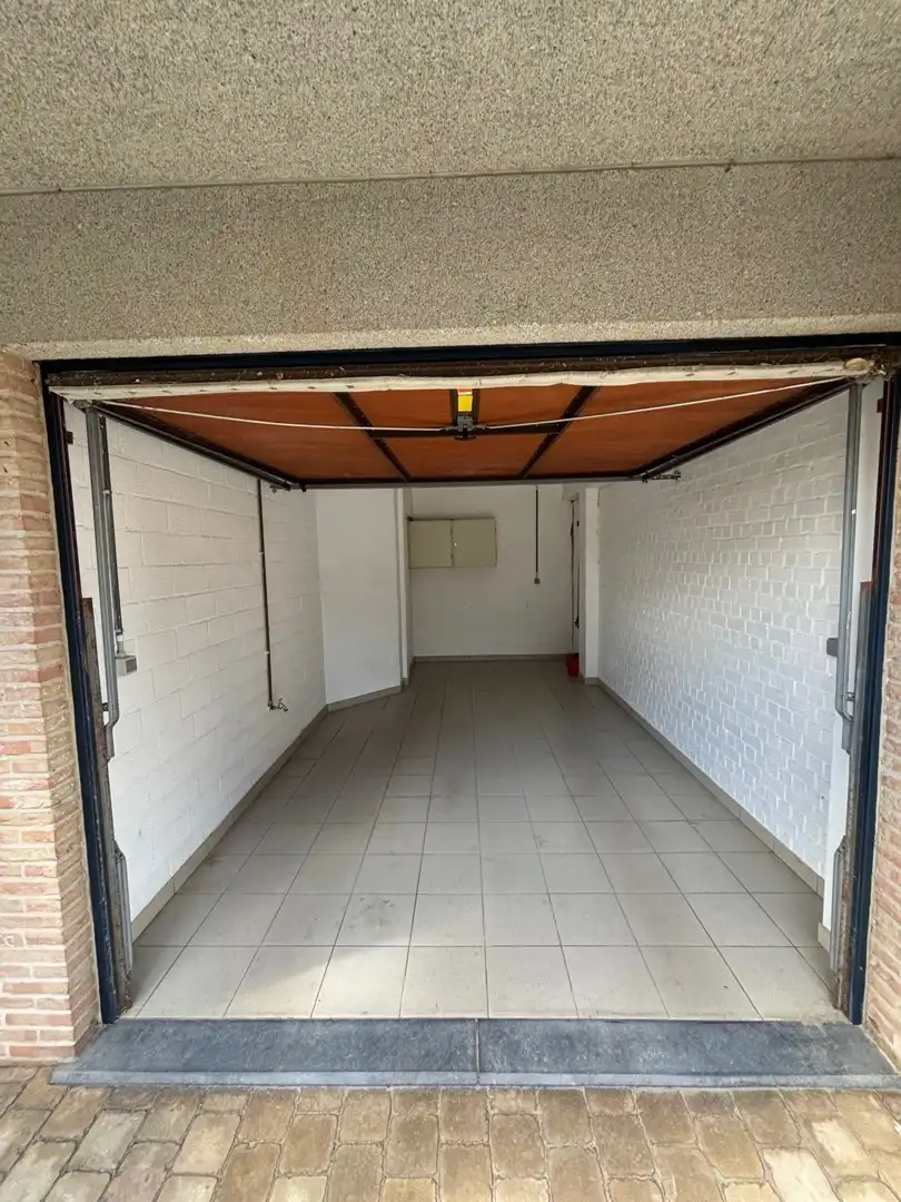 Gelijkvloerse garage in kleinschalig gebouw nabij het centrum van Koksijde foto 4