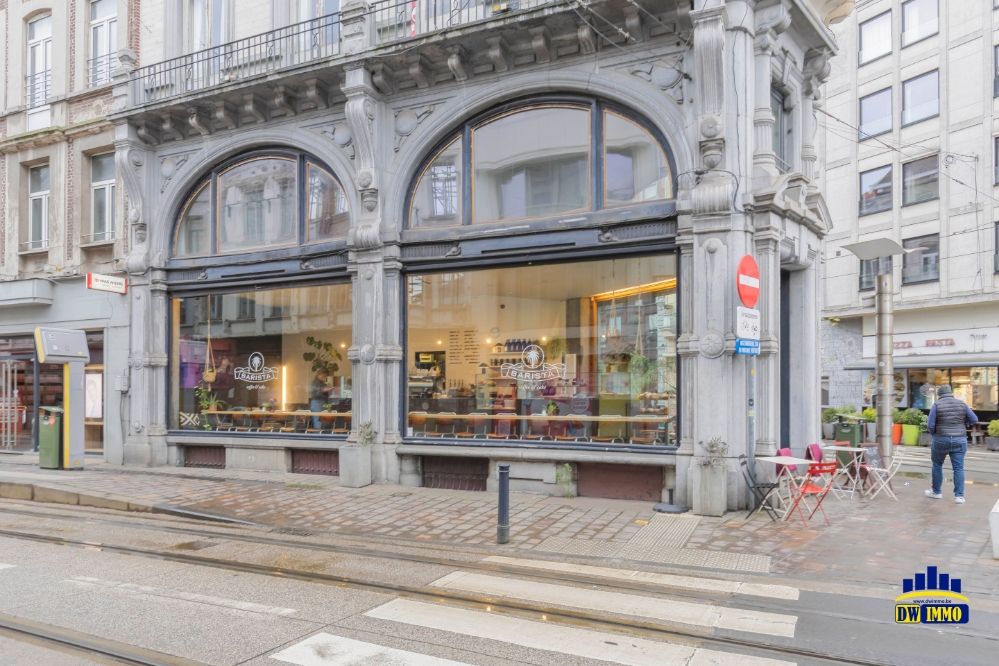 Gekende koffiebar op top locatie over te nemen in Gent-Centrum foto 4