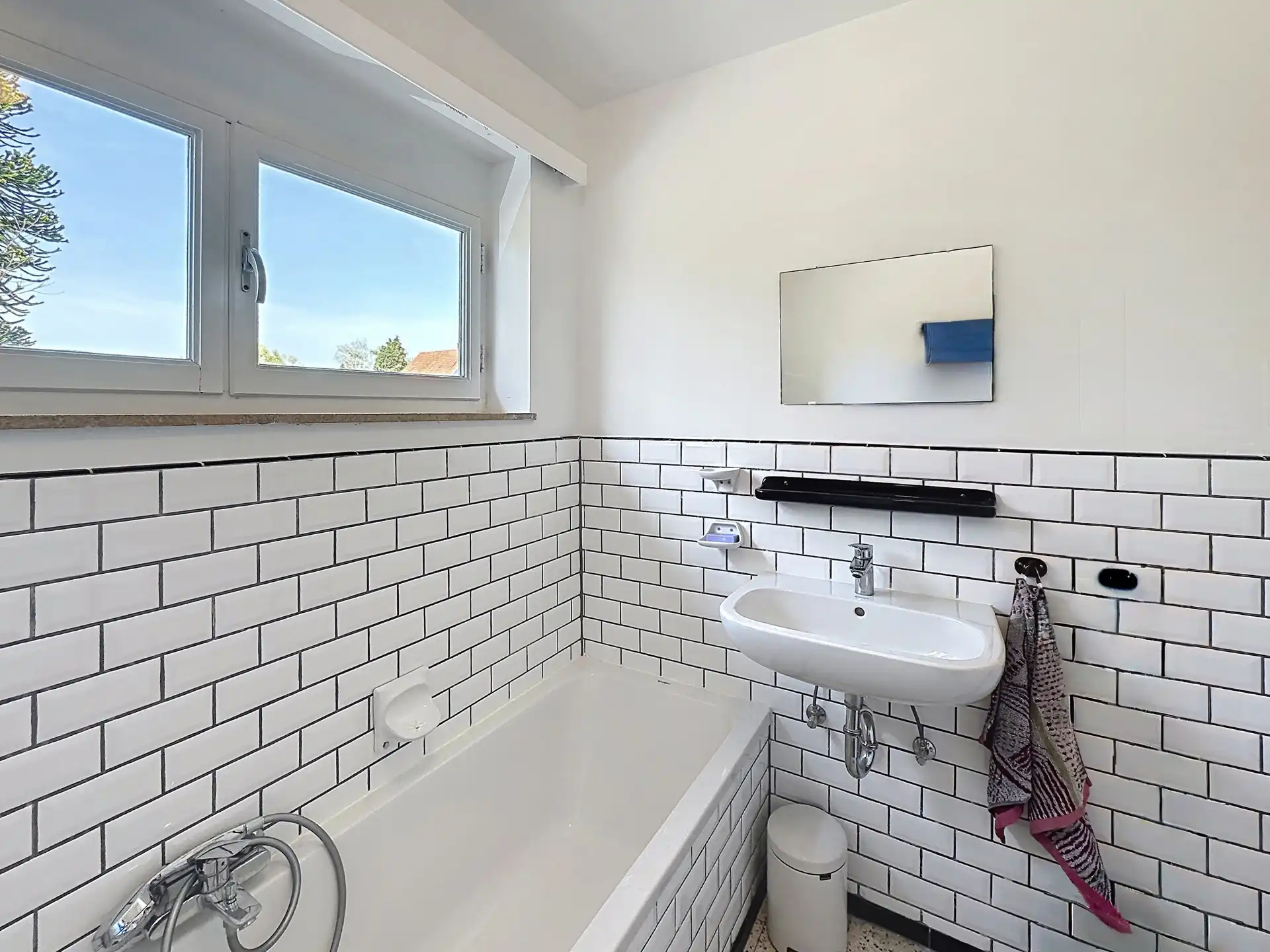 Aangename gezinswoning in rustige omgeving, nabij Tram 39 foto 11