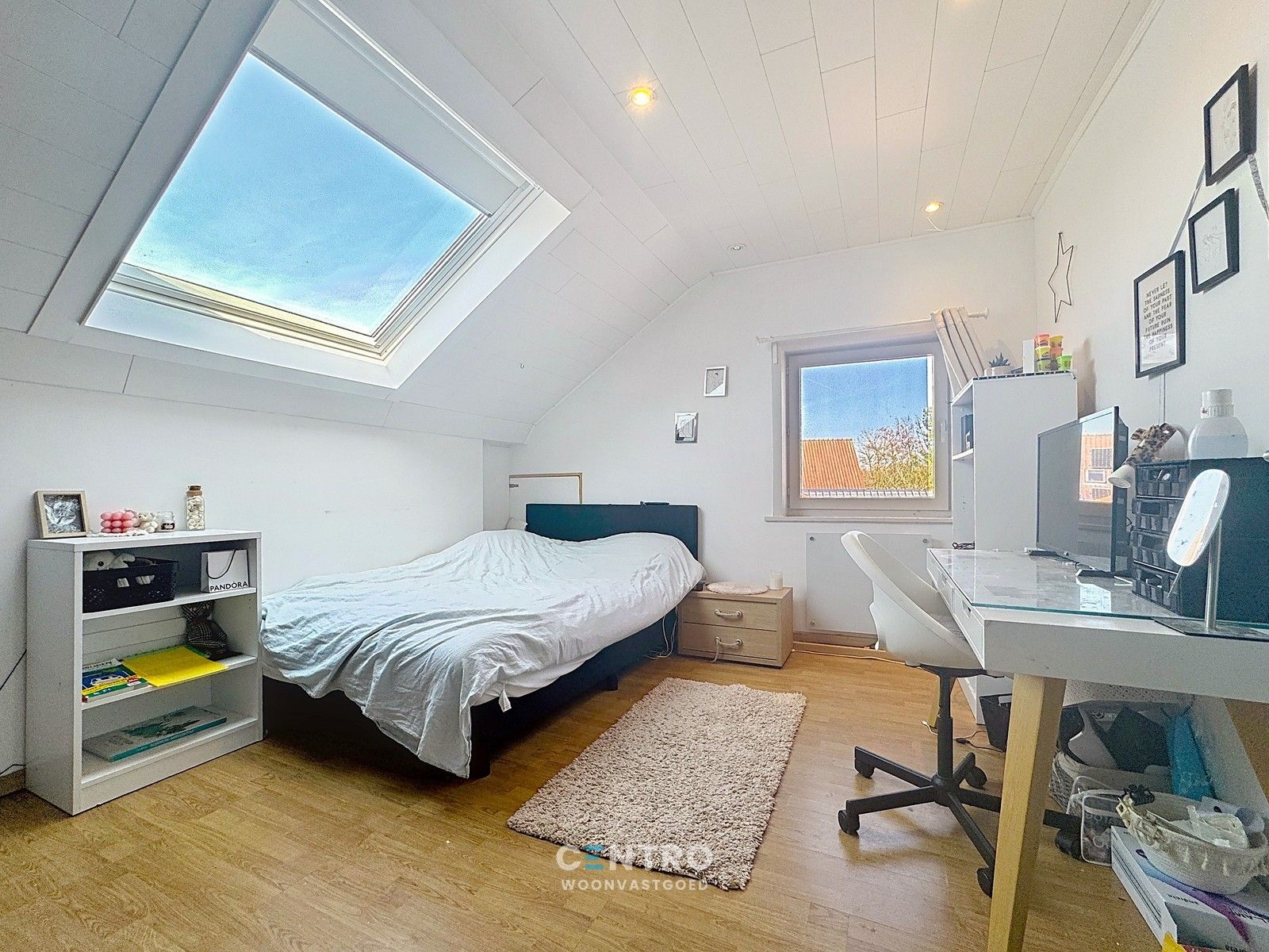 Ruime, instapklare WONING met 5/6 slaapkamers, badkamer, nieuwe keuken, grote garage en ZONNIGE tuin te Brugge (Sint-Kruis) foto 6