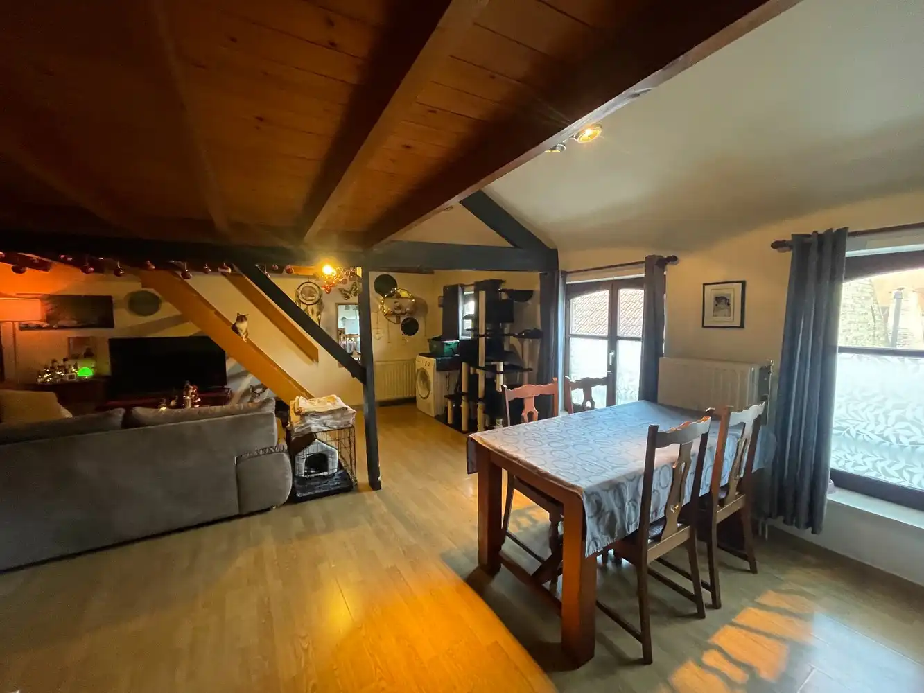 Brugge centrum,  DUPLEX  LOFT STUDIO op 2 é verdieping foto {{pictureIndex}}