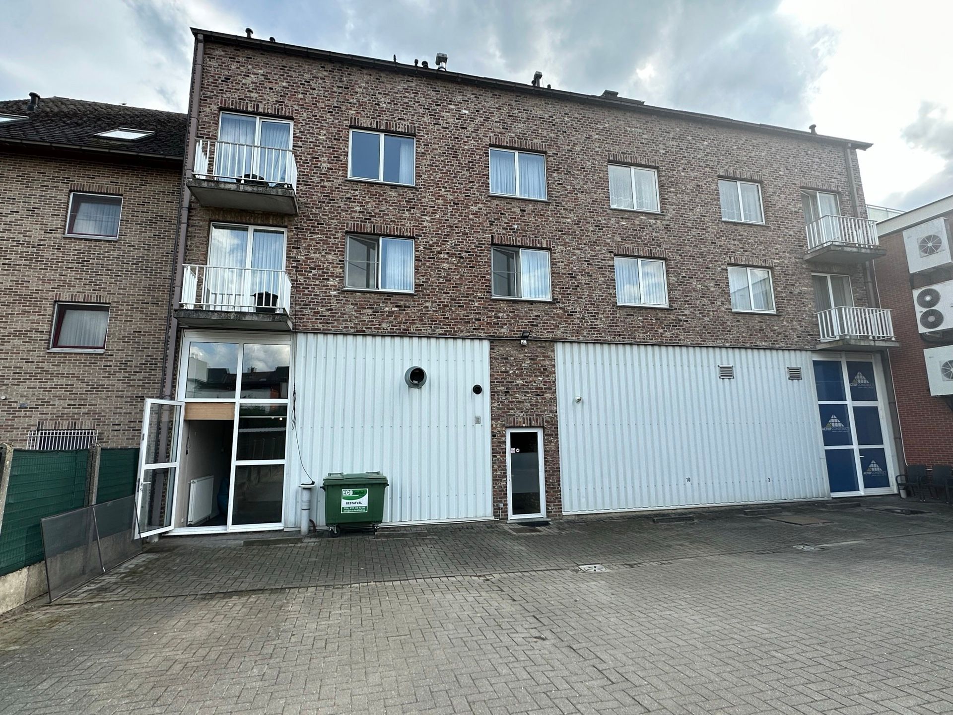 Commerciële ruimte te huur foto 12