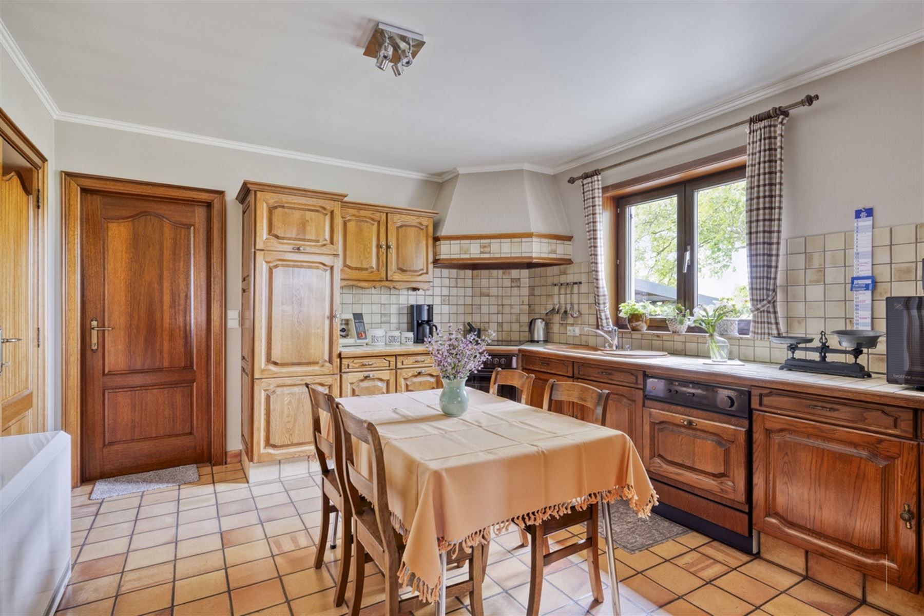 Landelijke woning met optioneel aangrenzende weide foto 21