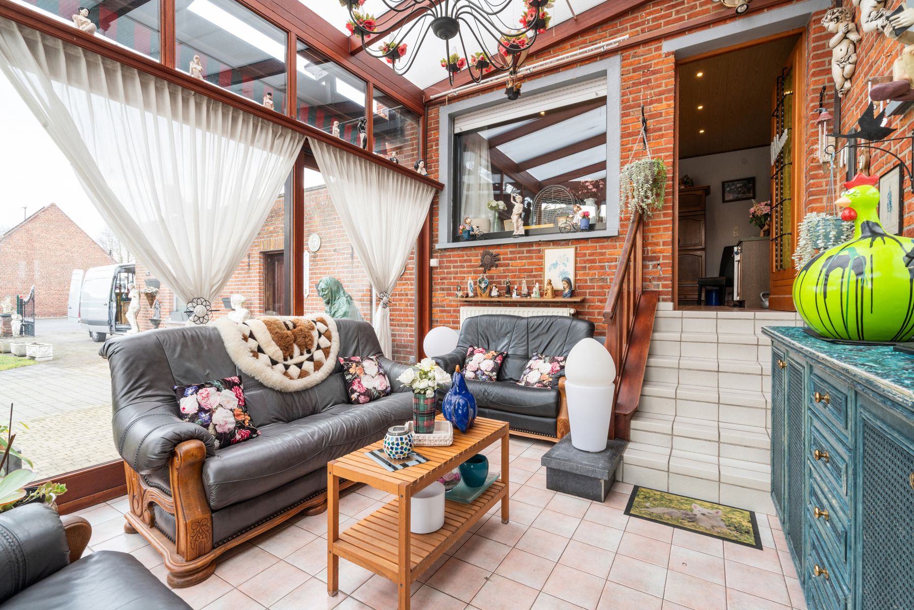 Klassieke, Charmante Vrijstaande Villa te Koop in het geliefde Merelbeke. foto 9