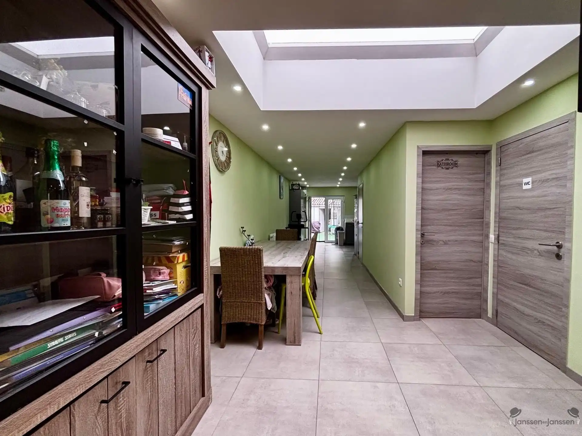 Energiezuinige rijwoning met 3 slpkmrs + tuin foto 3