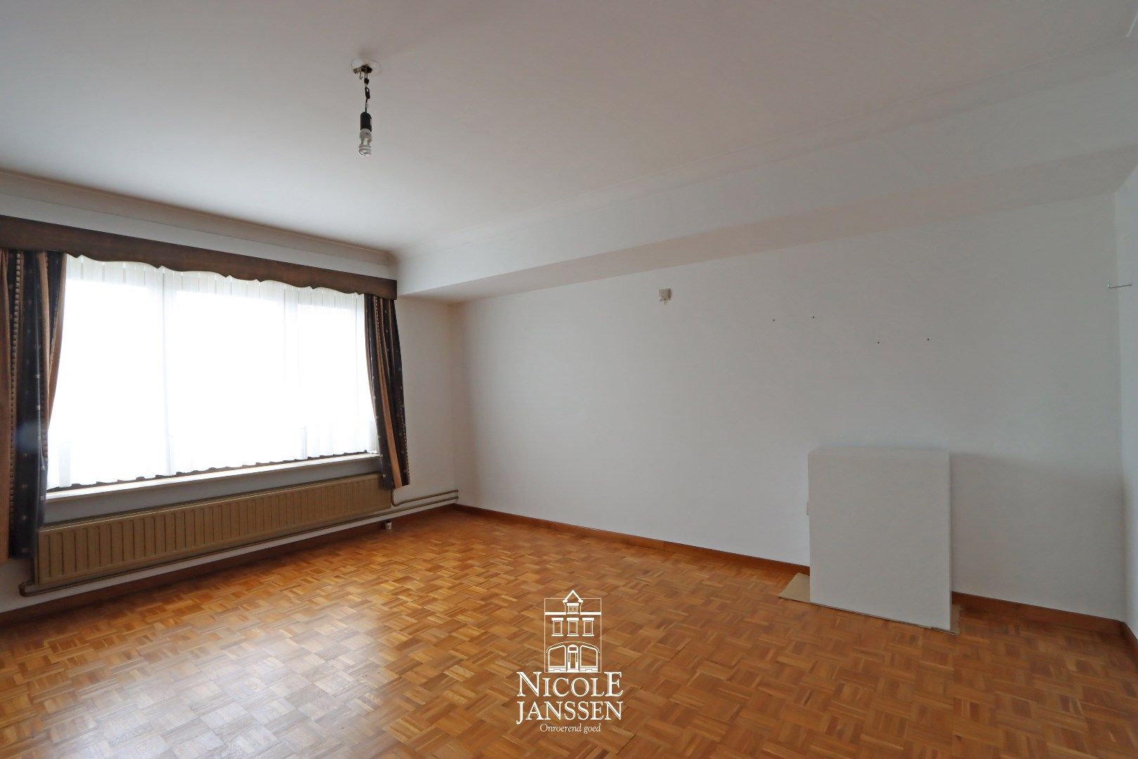 Ruime gezinswoning met studio foto 15